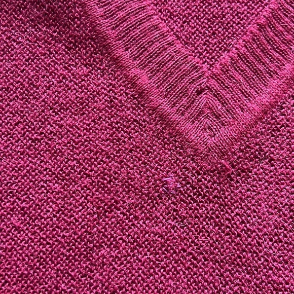 Peruvian Connectipn V Neck Alpaca Magenta Sweater - Picture 7 of 7